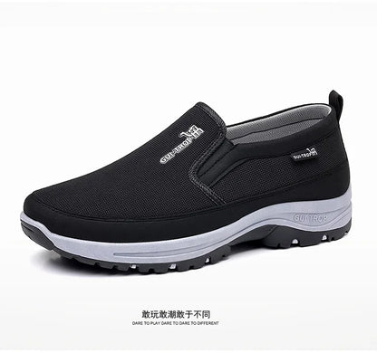 Loafers Men Sneakers Mesh Breathable Non-Slip Slip On Vulcanized Shoes Soft Sole Solid Color Comfortable Water Shoes Zapatos200