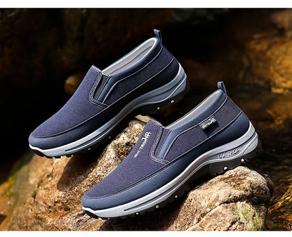 Loafers Men Sneakers Mesh Breathable Non-Slip Slip On Vulcanized Shoes Soft Sole Solid Color Comfortable Water Shoes Zapatos200