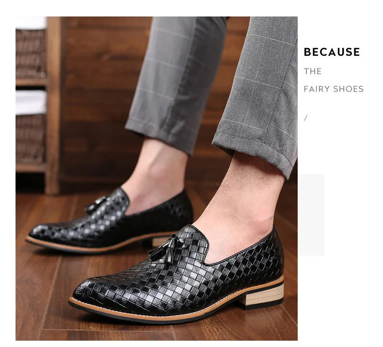 Fringe Men Leather Casual Shoes Checkered Man Loafers Coiffeur Leather Shoes Fashion Driving Mens Shoes Sapato Social Masculino